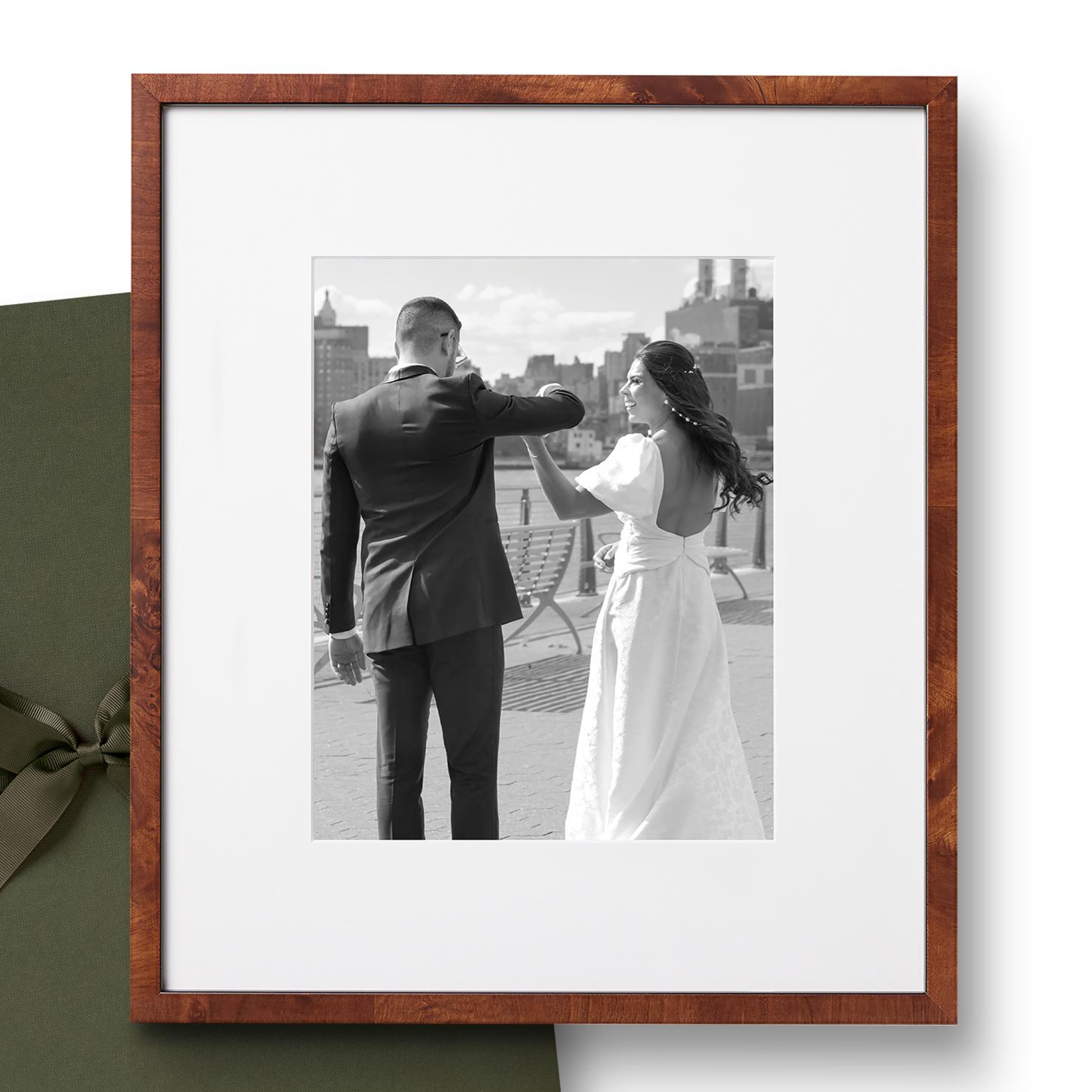 The Perfect Gift: 14x16 - Image 5